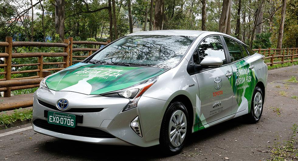 Toyotan som drivs av etanol och el
