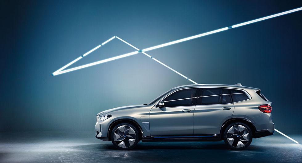 BMW X3 blir eldriven 2020