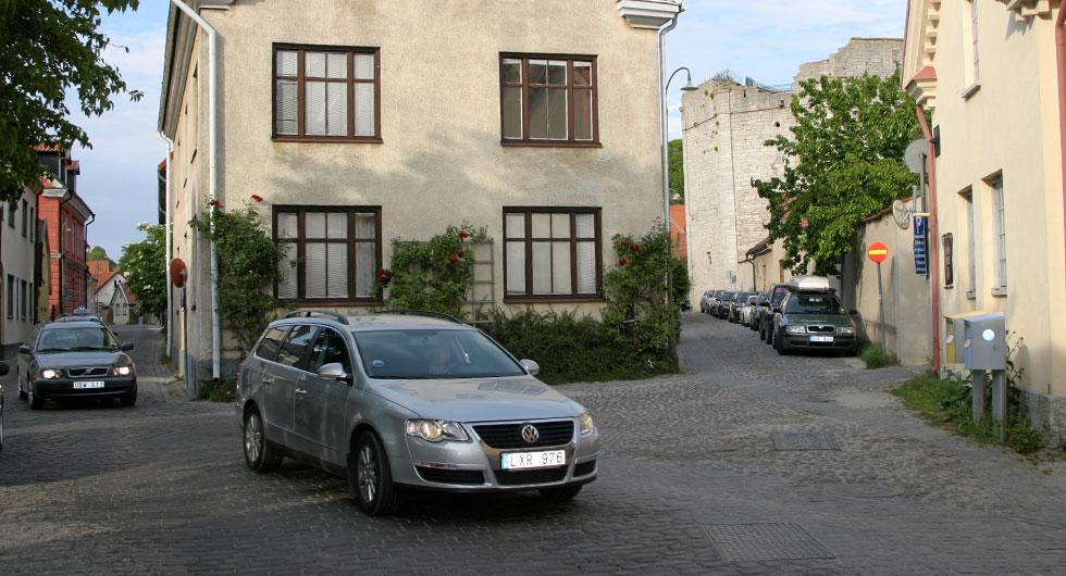 Många äldre bilar är inte välkomna i city om miljözoner införs med start 2020.