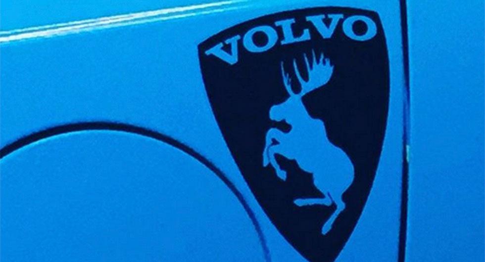 Volvo stoppar dekal med stegrande älg