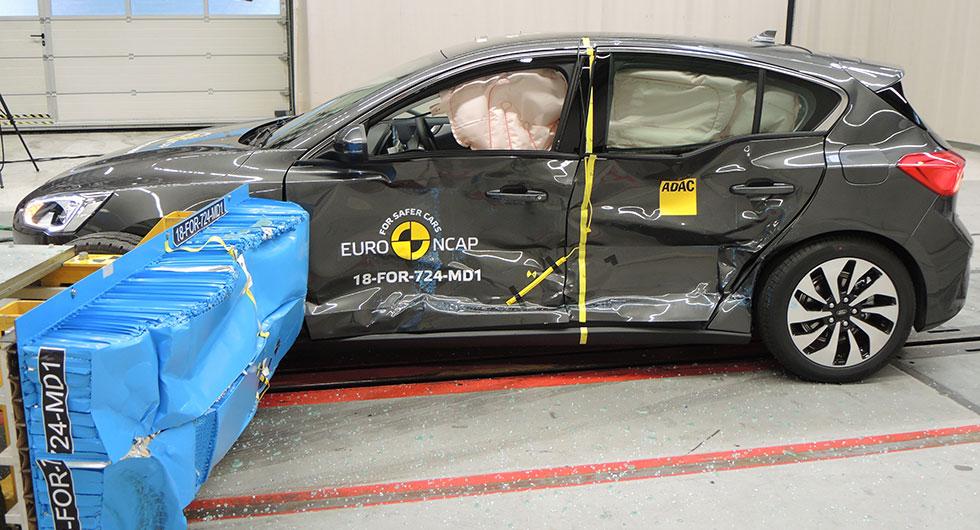 Ford Focus genomförde femstjärnigt krocktest