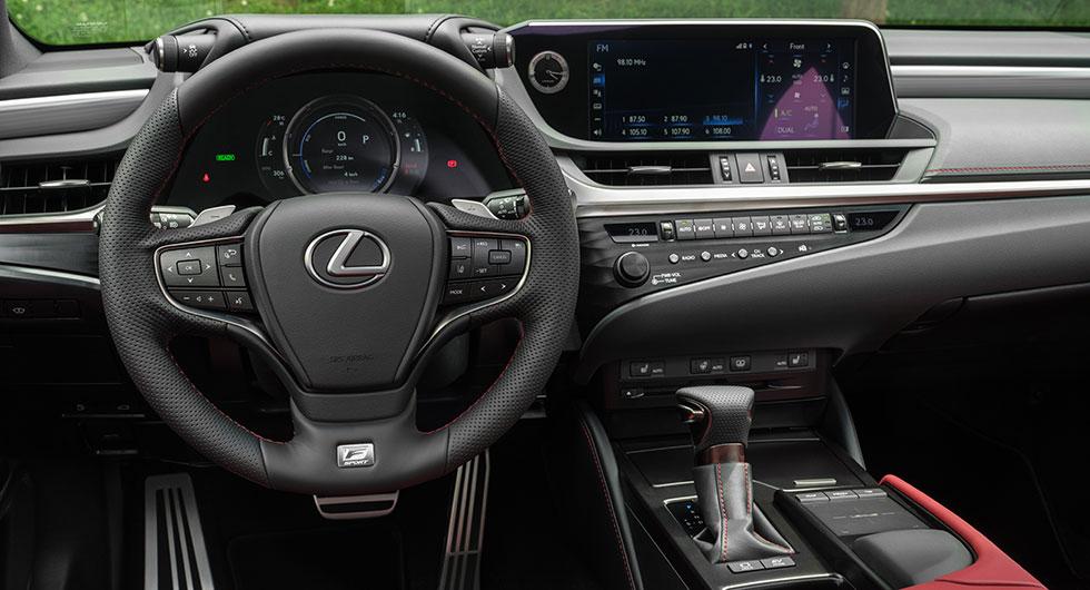 Så mycket kostar Lexus ES i Sverige