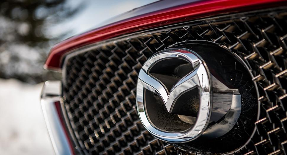 Mazda satsar på alger