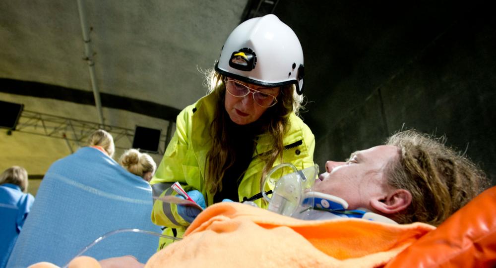 Skadades status skiljer beroende på om de getts första hjälpen eller inte enligt räddningspersonal. Bilden är iscensatt och tagen i samband med en övning.