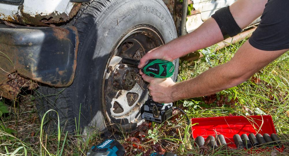 Alla åtta klarade både de rostiga muttrarna samt 220 Newtonmeter.