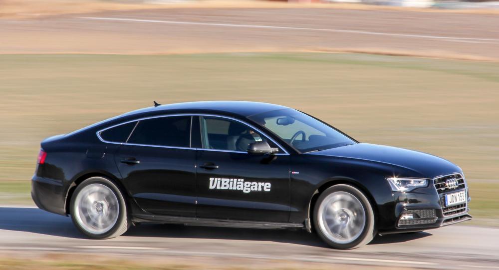 Audi A5, här i Sportback-utförande, är egentligen en A4 med elegantare karosslinjer och hårdare chassisättning.