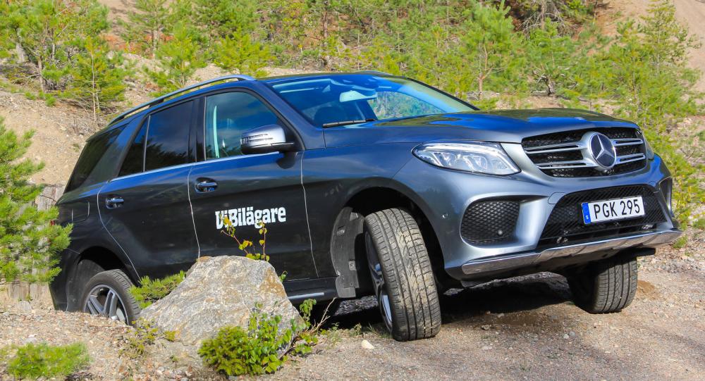 Mercedes ML/GLE är en stjärna i skogen och klarar också att dra tunga släp.