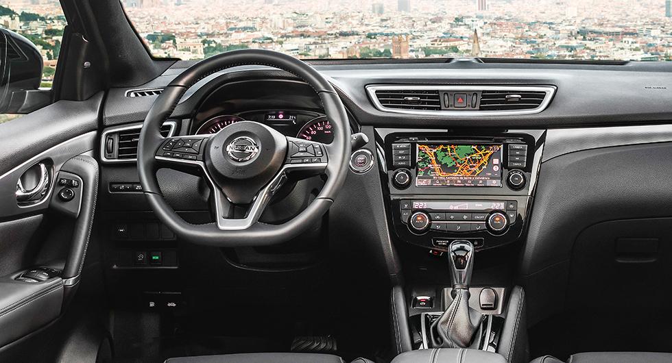 Nya mediaskärmen ser så när som på en knapp identisk ut med det gamla systemet, funktionen är dock helt ny. Kartorna från TomTom uppdateras automatiskt.
