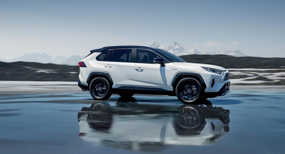 Orderböckerna öppnar för nya Toyota RAV4
