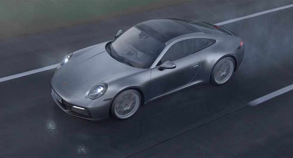 Porsche 911 lyssnar efter vattenstänk