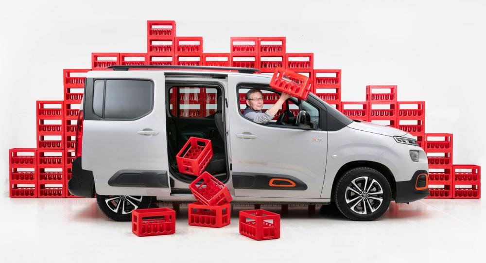 Citroën Berlingo är drickabackstestets okrönta kung. Hela 68 rödbackar går att stuva in i det utpräglat lådformade och lastvänliga bagageutrymmet.