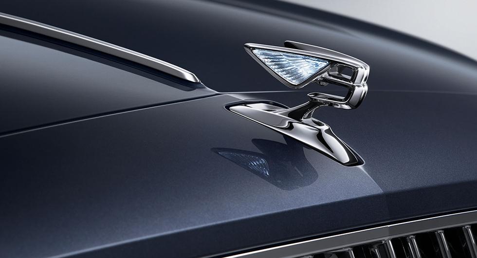 Bentley ger försmak av nästa Flying Spur