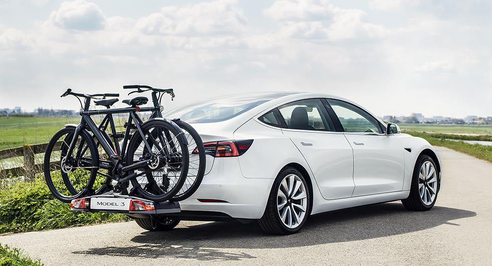 Tesla Model 3 får dragkrok