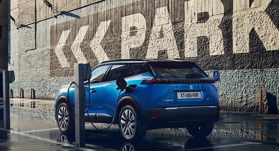 Peugeot 2008 får eldrift till årsskiftet