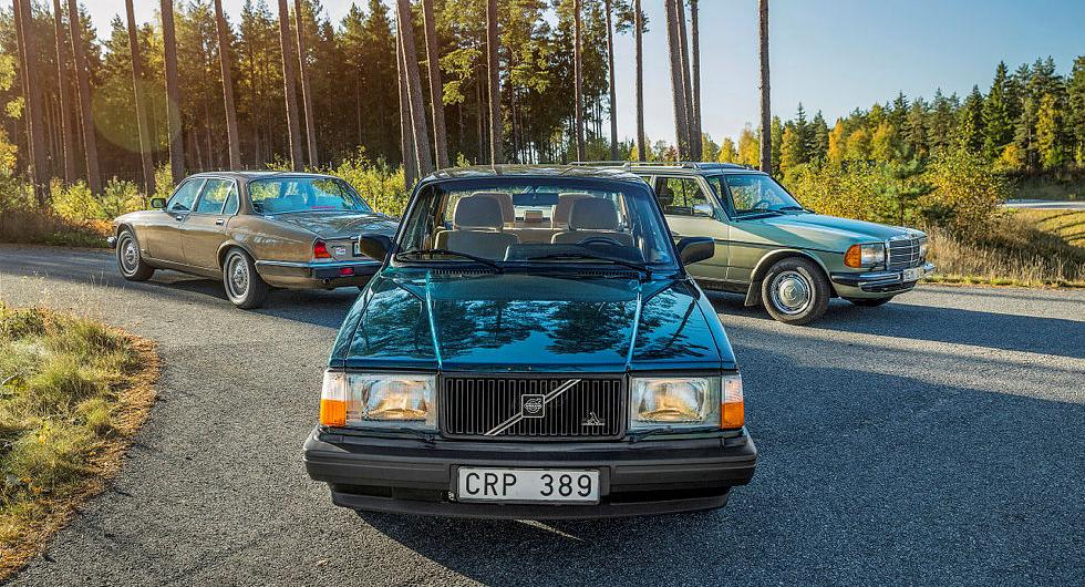 Tre veteraner samlade till bullertest: Volvo 240 -91, Jaguar XJ6 -85 och Mercedes-Benz 200T -86. Samtliga inlånade från Vi Bilägares systertidning Klassiker.