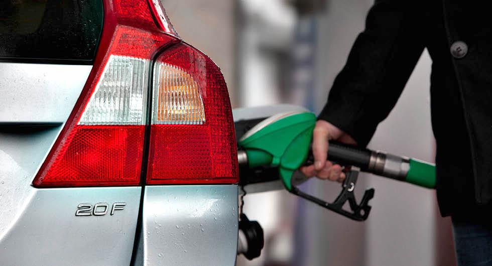 E85 börjar ersättas med HV0100 på allt fler stationer i landet men riskerar aldrig att försvinna helt då den finns kvar i landets drivmedelsdepåer för låginblandning i vanlig bensin (E5).