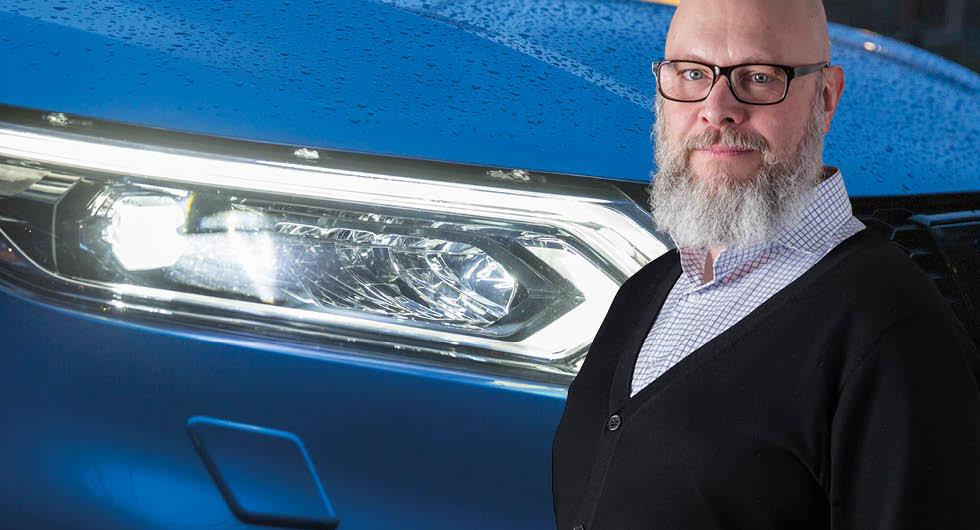 Hallå alla bilister i vintermörkret – sätt på halvljuset!