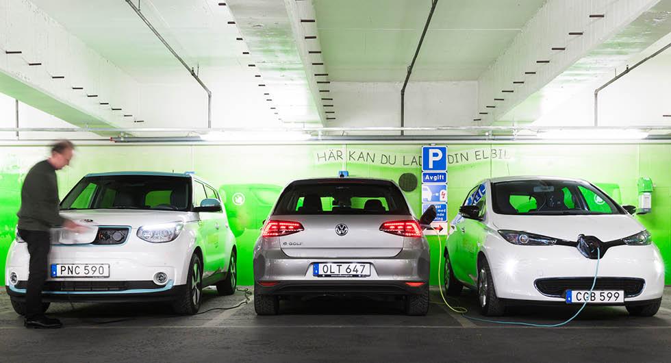 Rekord för laddbilar – jätteras för dieselbilar