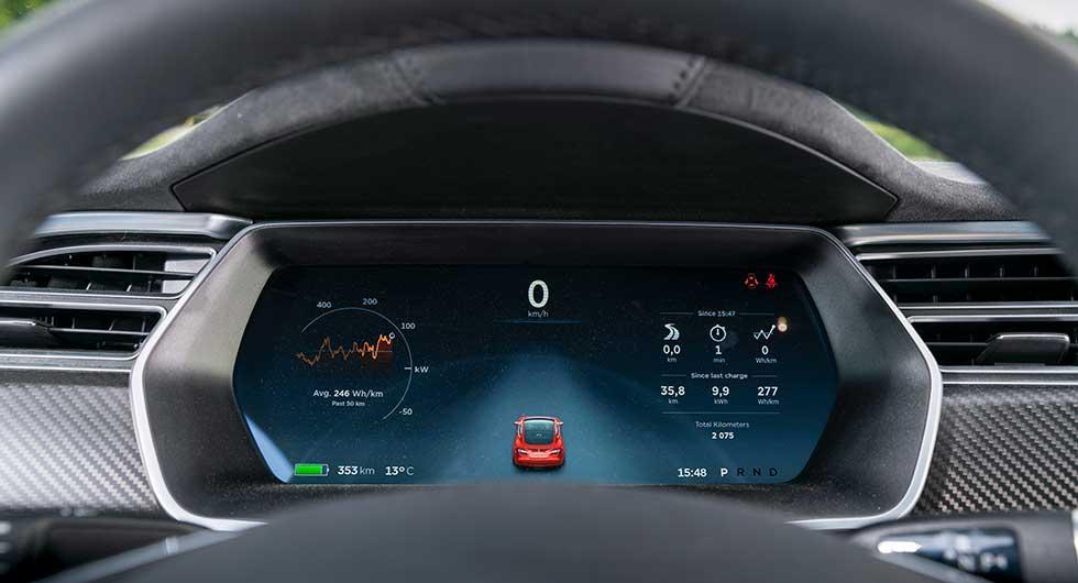 Så ska Teslas Autopilot undvika irriterande potthål