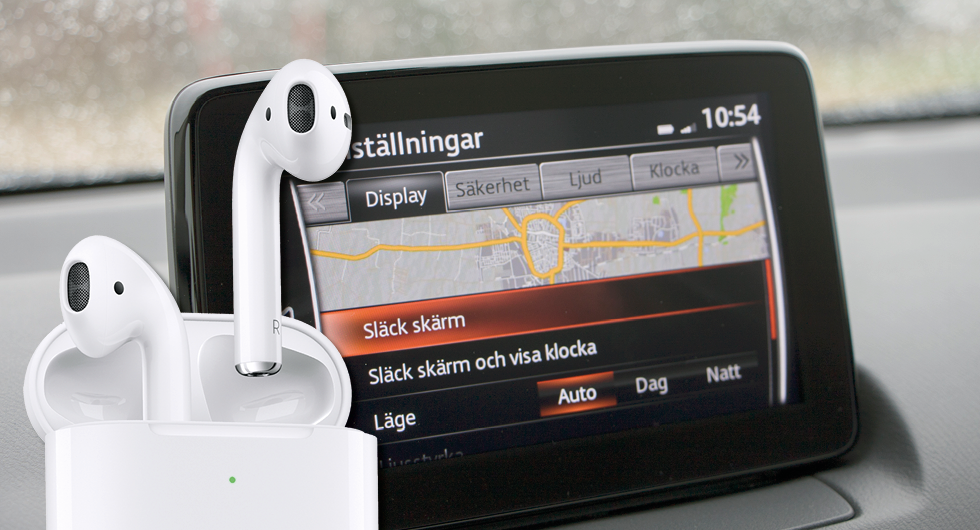 ”Hörlursbilisterna” visar hur usel tekniken i bilen är