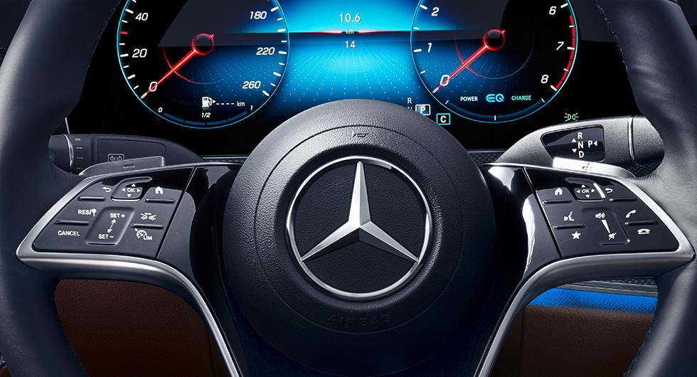 Beröringskänslig ratt med svep i Mercedes E-klass