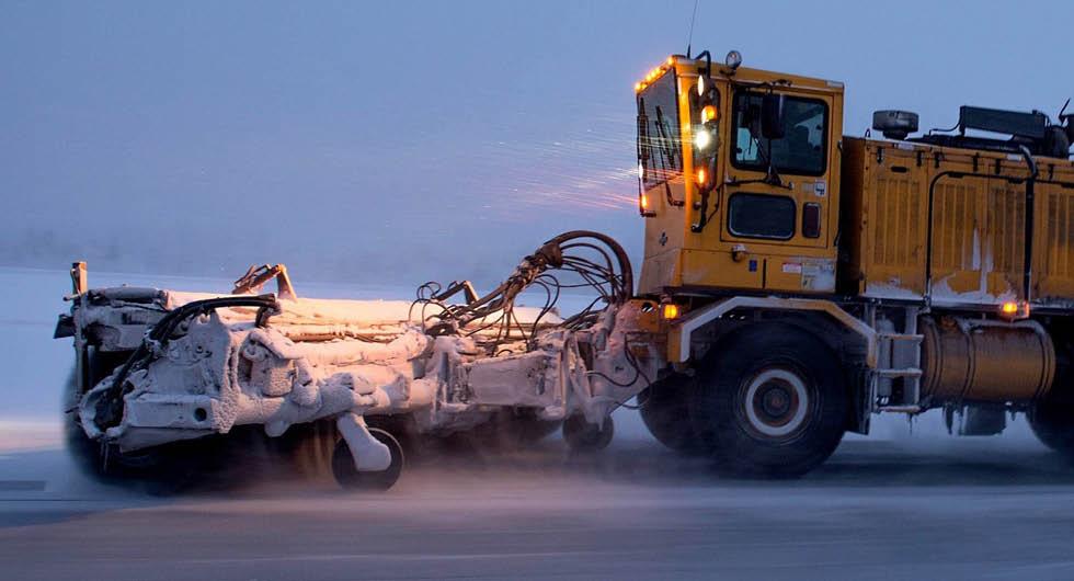 Hindrade rattfyllerist med snöplog – hyllas som trafikhjälte