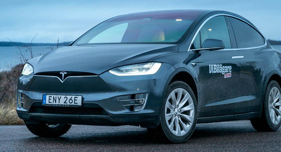 Tesla sänker priserna – flera modeller 50 000 kronor billigare