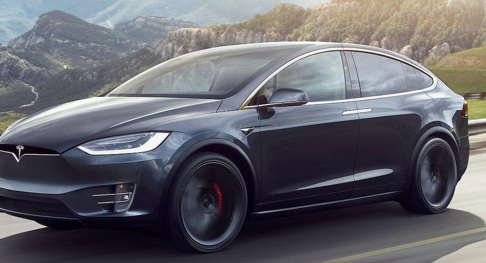 Tesla kan lansera egen försäkring i Europa