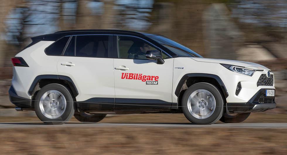 Toyota RAV4 har för liten bensintank – ska uppdateras