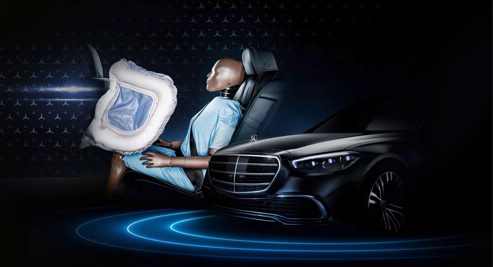 Mercedes S-klass blir först med krockkudde i baksätet