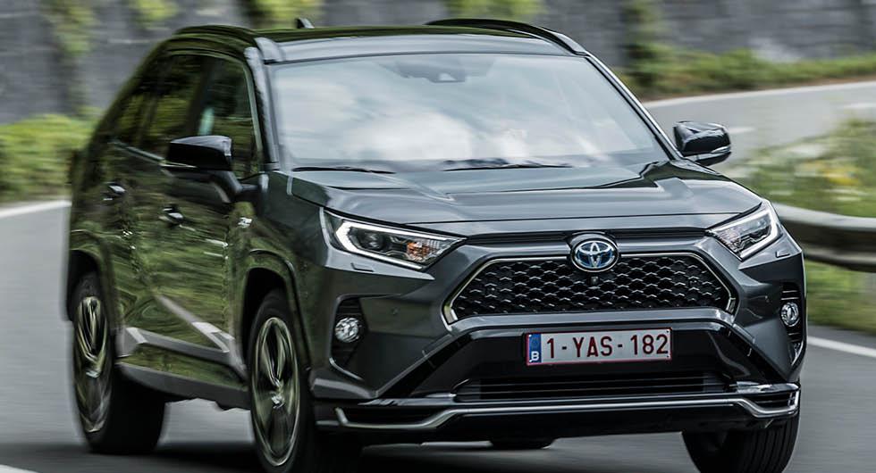 TV: Första intrycket av Toyota RAV4 Plug-in Hybrid – snål och snabb