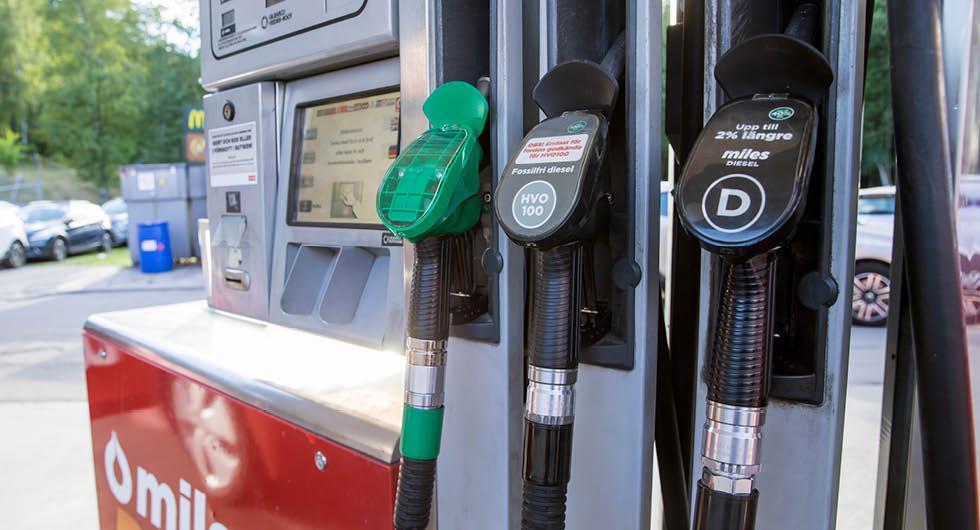 Besked i dag: Betydligt mer biobränsle i bensin och diesel