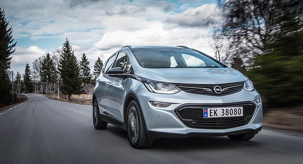 Opel Ampera-e försvinner – slutkört för bortglömda elbilen