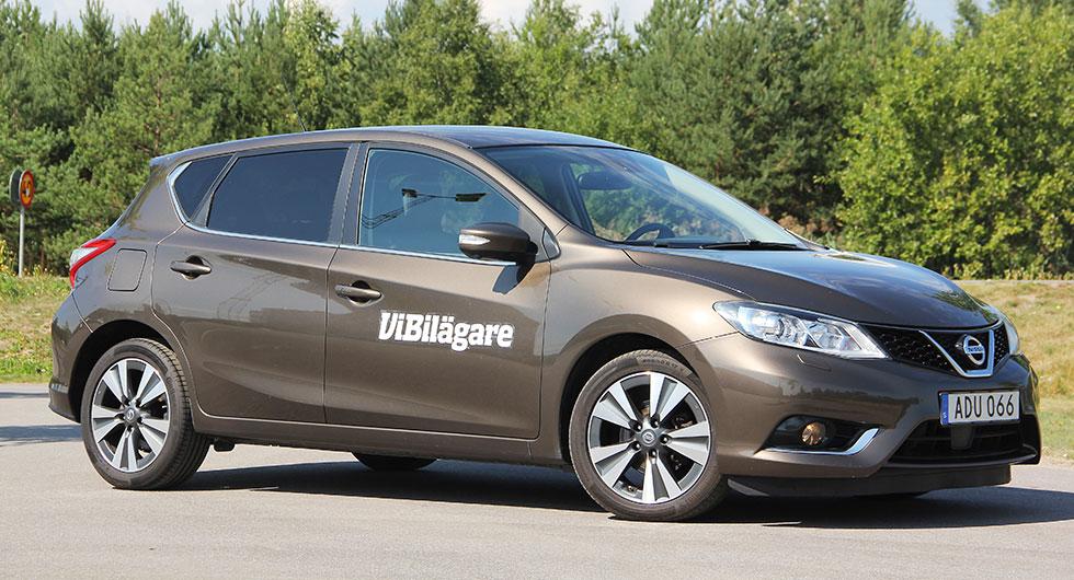 Nissan Pulsar är en praktisk men udda bil i Golfklassen.