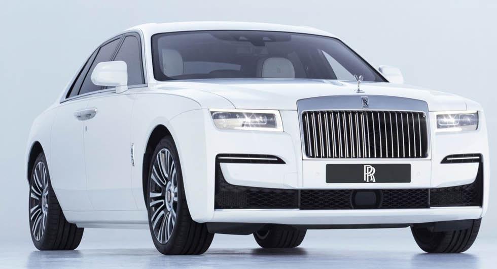Rolls-Royce ska lansera elbil som laddas med robotarm