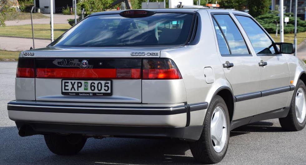Nästan okörd Saab 9000 såld för rekordpris