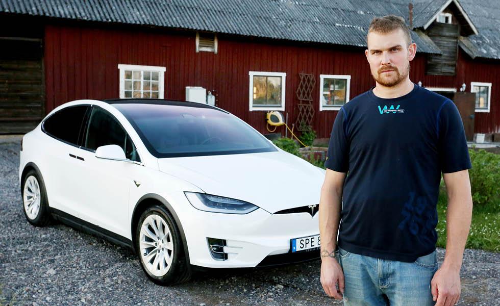 Efter påtryckningar fick Mikael Hultquist drivaxlarna utbytta på sin Tesla Model X.