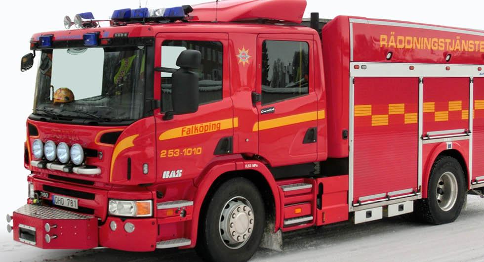 Räddningstjänsten vill ha mer utbildning i elbilsbränder