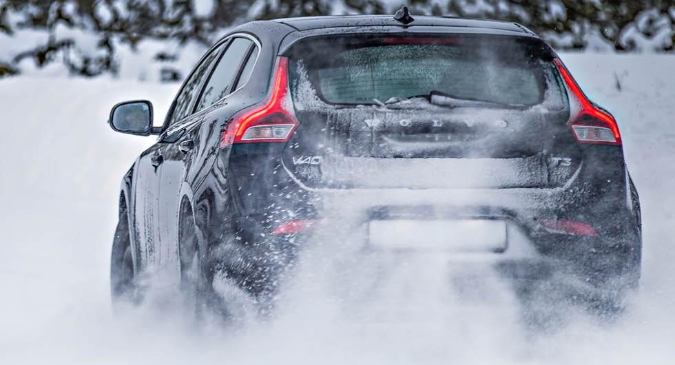 Nytt snöoväder på ingång – dags för vinterdäck