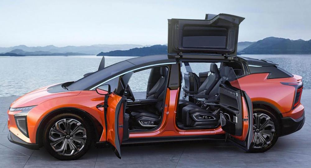 HiPhi X är nya elsuven som snodde showen – siktar på Tesla