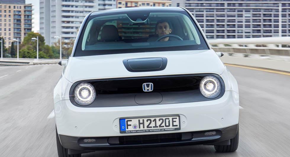 Honda tar hjälp av Tesla för att klara utsläppsmålet