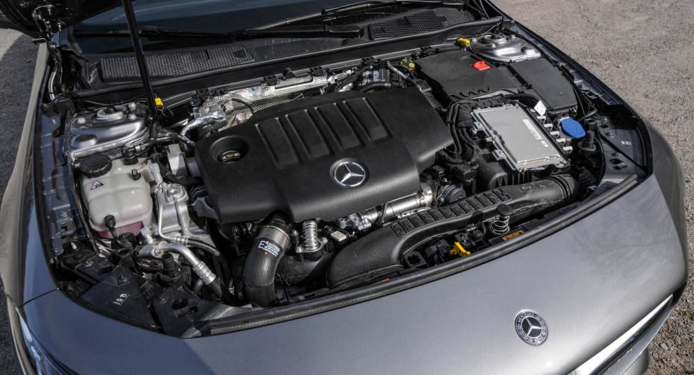 Besked i dag: Mercedes utvecklar ny motor med Volvoägaren Geely