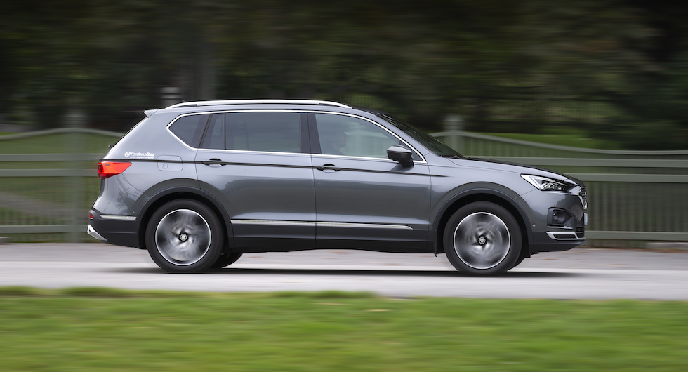 Seat Tarraco säljs nu som femsitsig gashybrid i Sverige. Räckvidden på över 100 mil imponerar.