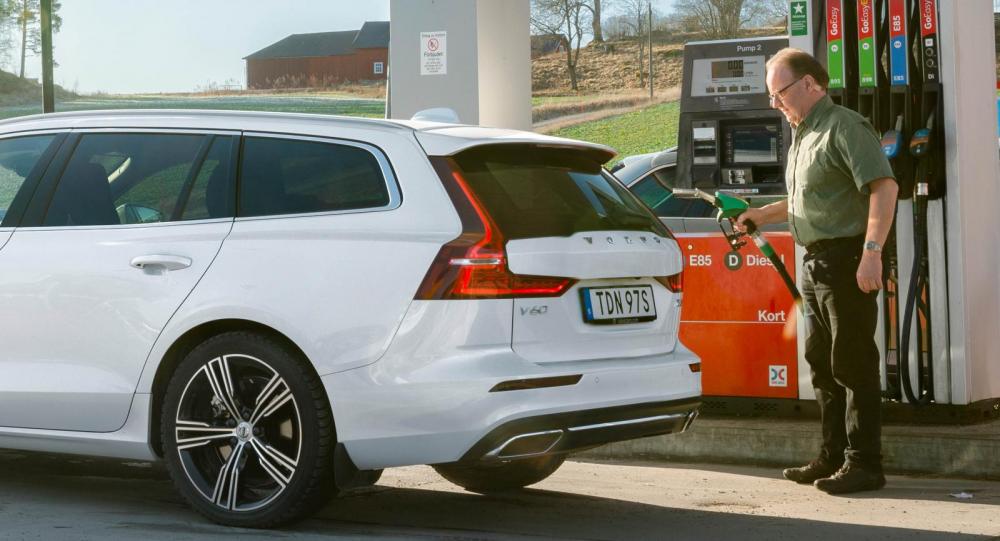 Lätt att laddhybriden blir en törstig ”fulhybrid”