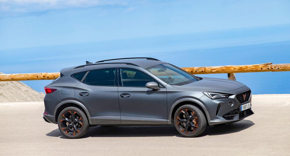 Formentor är en ny, sportig modell i gränslandet mellan suv och halvkombi.