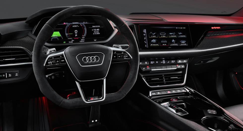 ”Interiören i Audi e-tron GT är befriande gammalmodig”