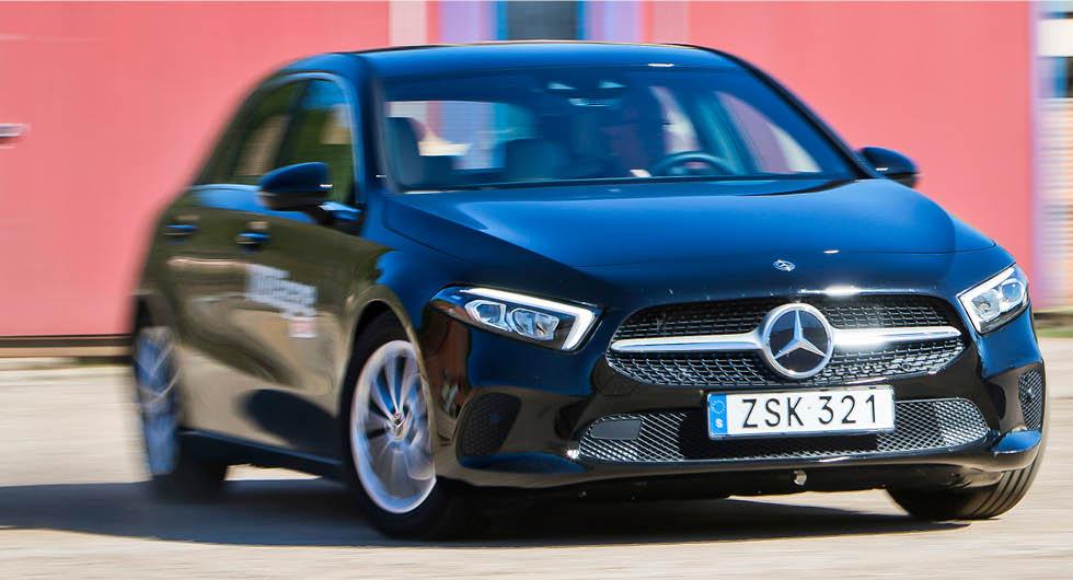 Mercedes återkallar för fukt i kupén och elsystemet