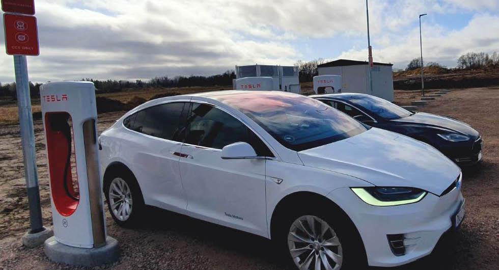 Tesla når 500 laddpunkter i Sverige – fler är på gång