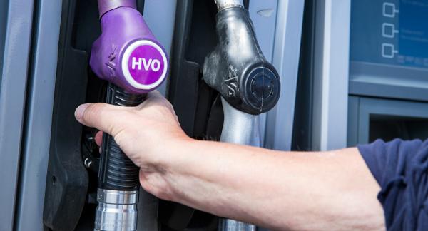 Vad händer om man tankar HVO100 i en äldre Volvo?